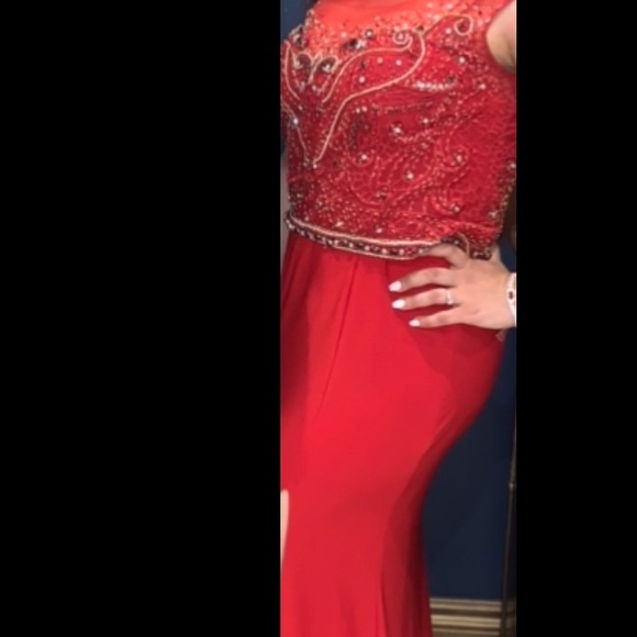 Beautiful Red Dress size 10 - Picture 8 of 8